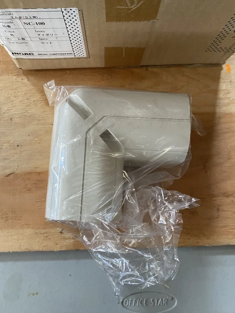 Line Hide Vertical Ellbow NC-100 Inoac