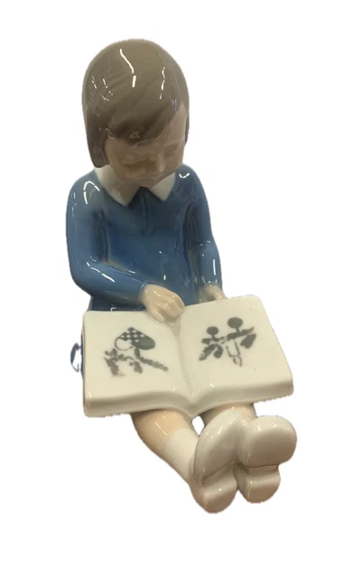 PRIMO LIBRO STATUINA PORCELLANA DANESE BIMBA CHE LEGGE Bing & Grondahl
