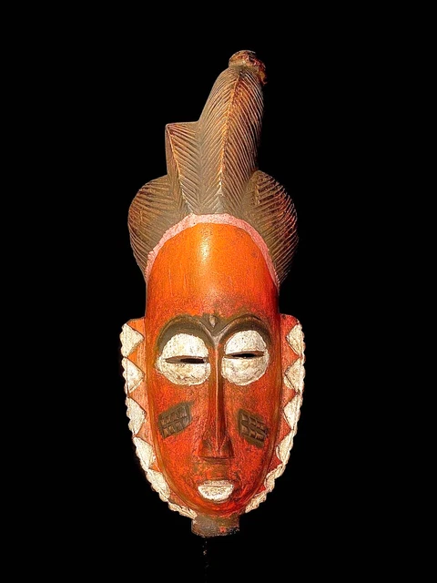 Maschera africana antica intagliata a mano in legno da parete con...