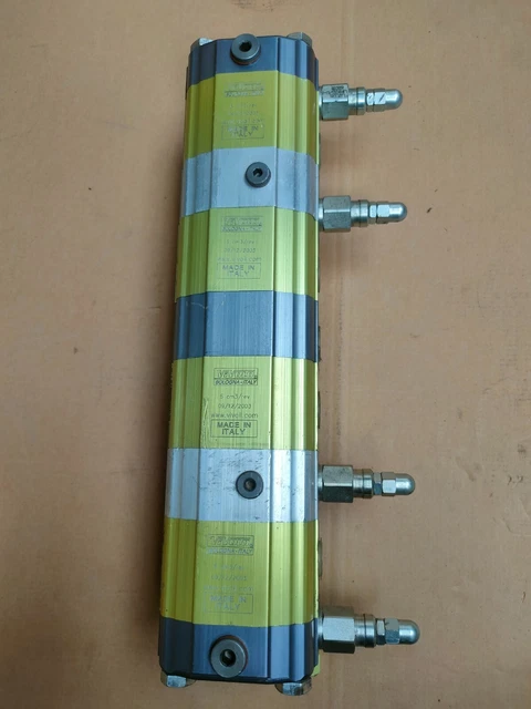 VIVOLO Hydraulic Vivoil Flow Divider 4 Way Valve, 6 cm3/rev