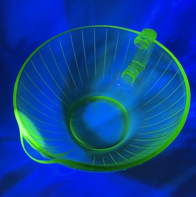 large mixing bowl with spout