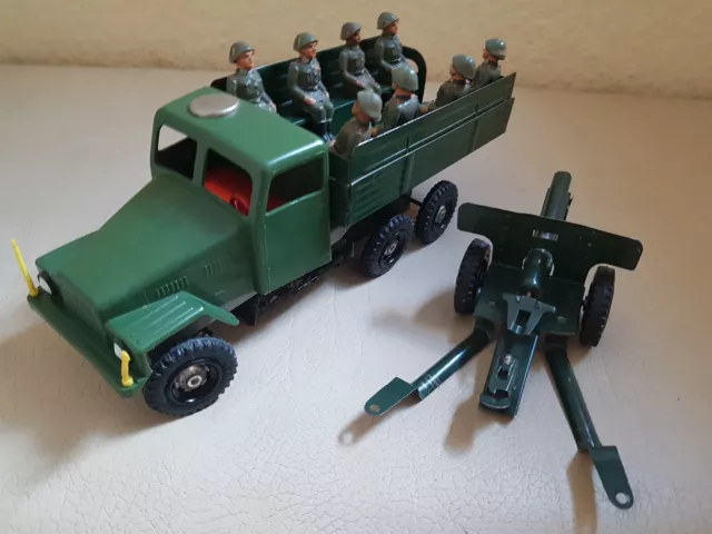 DDR Spielzeug / Blechspielzeug MSW - MSB NVA G5 Mannschaftswagen & Figuren