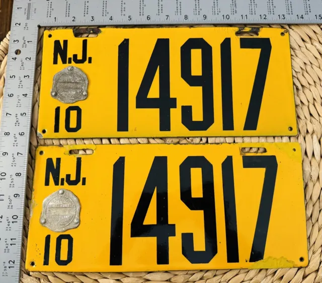 1910 New Jersey Porcelain License Plate PAIR 14917 ALPCA STERN CONSIGNMENT