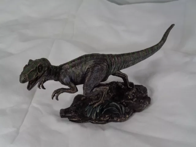 Velociraptor Dinosaur Cold Cast Resin Statue #6919 New