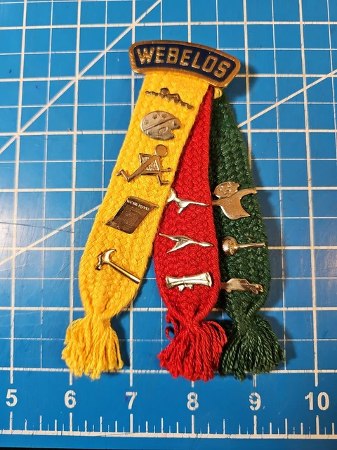 VINTAGE BSA BOY Scouts Cub Scout Webelos Tri Colored Merit Ribbon w/ 11 ...