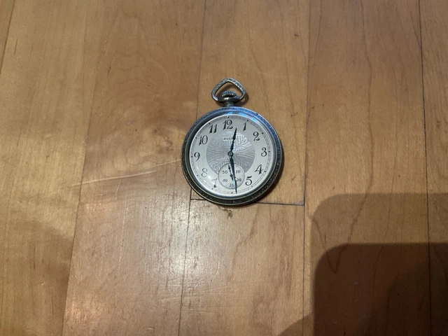 Un Vetro Minerale Orologio Da Tasca Diametro Di 40.1 Mm