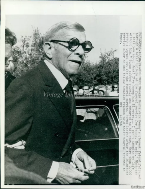 1974 George Burns Hollywood Actor At Funeral Service Jack Benny Photo 7X9