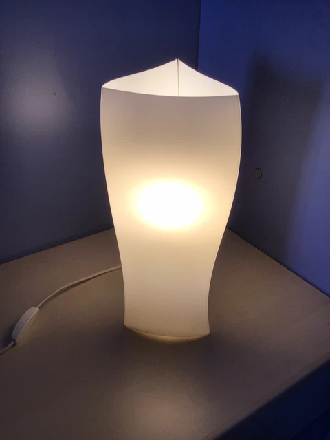 SLAMP, lampada da tavola Bambolo Collection disegnata Da Giulio Di Mauro