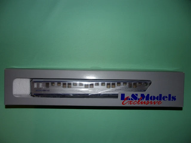 LS MODELS VOITURE lits TYPE P INOX CIWL SNCF 49105 NEUF et RARE EUR 100
