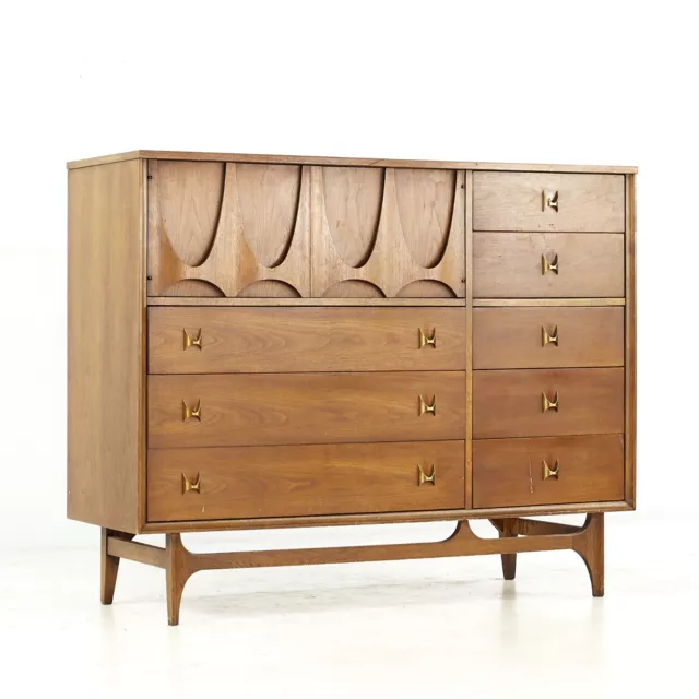 Broyhill Brasilia Mid Century Walnut Magna Dresser