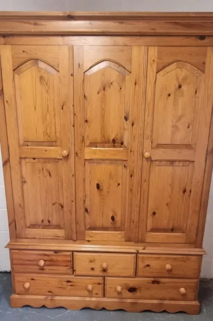 Large Solid Pine 2 Door Wardrobe On 5 Drawer Base!!