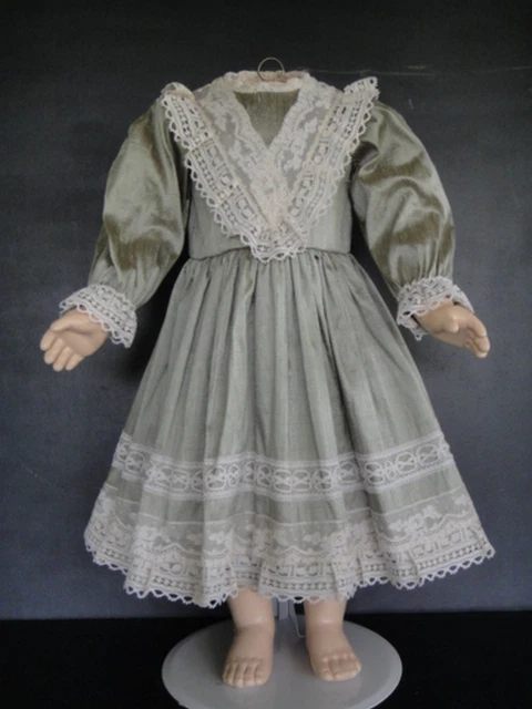 RARE TENUE EN soie pour poupée ancienne doll clothes Bru.Jumeau.Steiner
