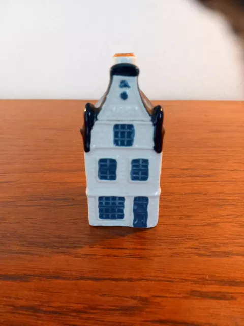 KLM HENKES Dutch Delft House Number 16