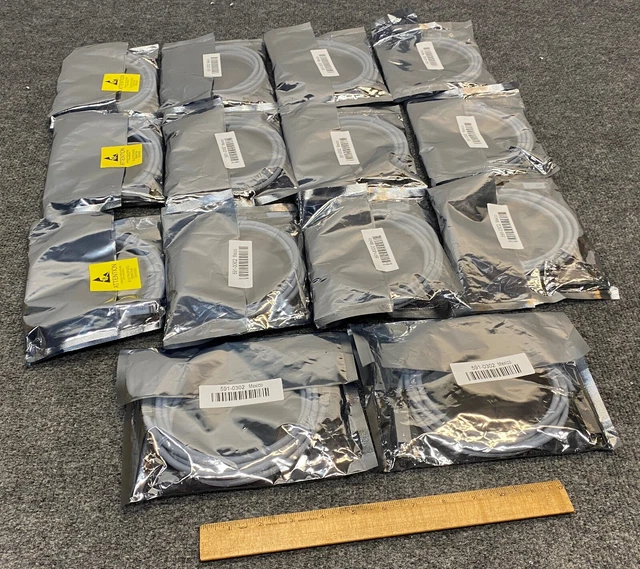 Lot of 14 Molex 591-0302 4GB Fibre Channel Xserve RAID Cables -NIB, Sealed- Lot of 14 Molex 591-0302 4GB Fibre Channel Xserve RAID Cables -NIB, Sealed-