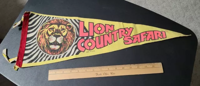 Vintage Lion Country Safari Souvenir Pennant