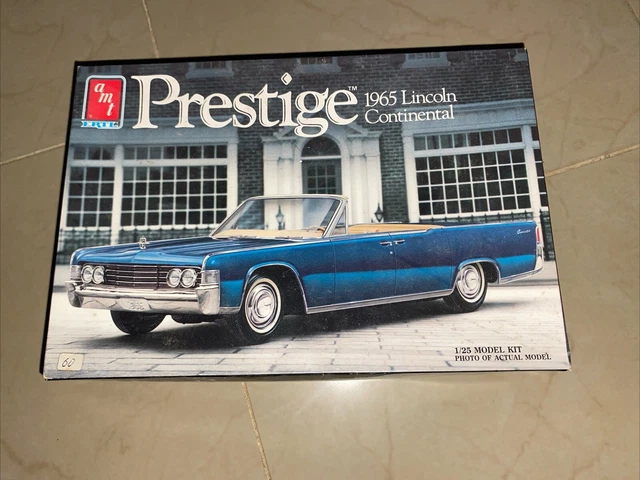 AMT PRESTIGE 1965 Lincoln Continental Model Kit 1/25 Factory