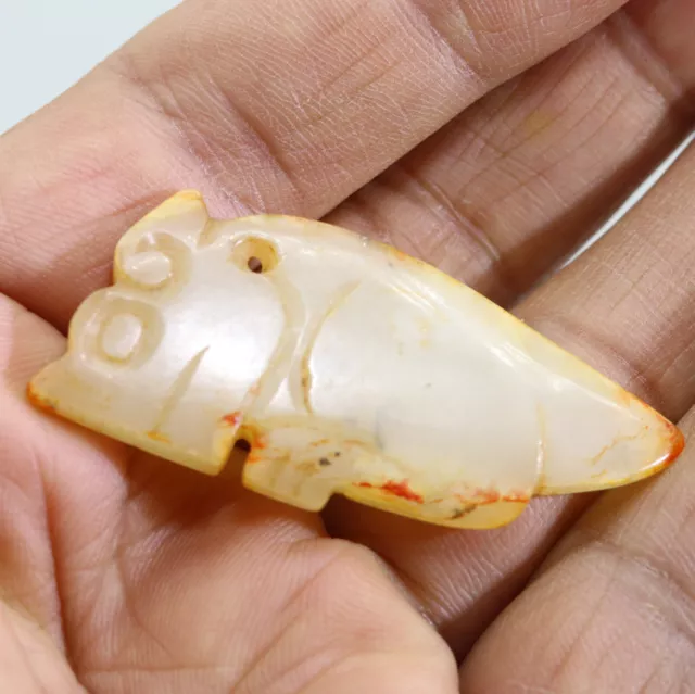 Collection ,-carved Chinese HeTian white jade beast amulet pendant D611