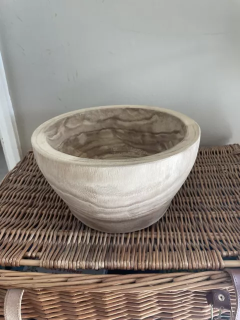 Madam Stoltz Wooden Bowl