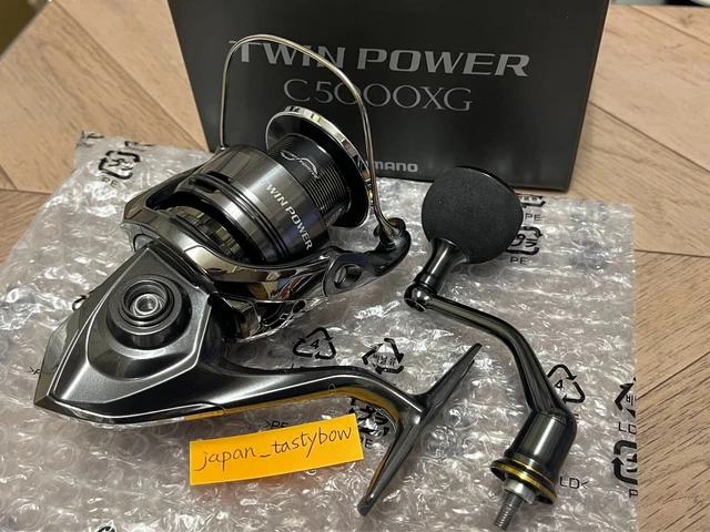 SHIMANO 24 TWIN Power C5000XG Spinning Reel Excellent