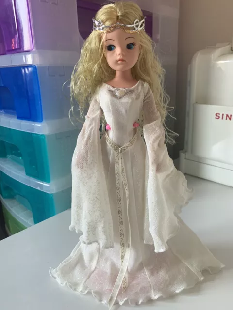 Vintage reroot Sindy doll In Barbie Galadriel Outfit