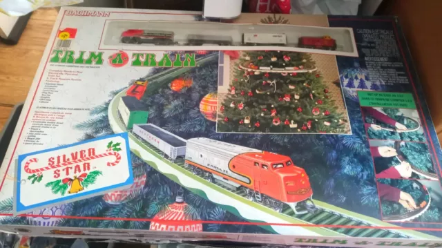 Bachmann Trim-A-Train Holiday Express "N" Scale Train Christmas Set 1993