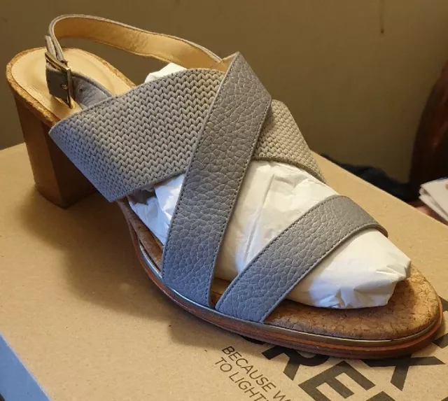 CLARKS ELLIS TILDA block heel sandals grey blue leather size 5.5 BNIB 45.00 PicClick UK