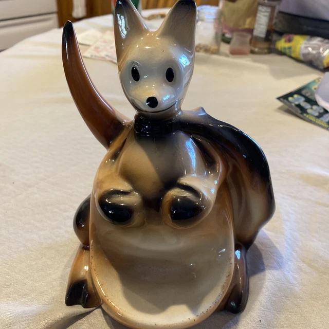 VINTAGE 1956 CERAMIC Boxing Kangaroo Dresser Valet Caddy Pulp Fiction