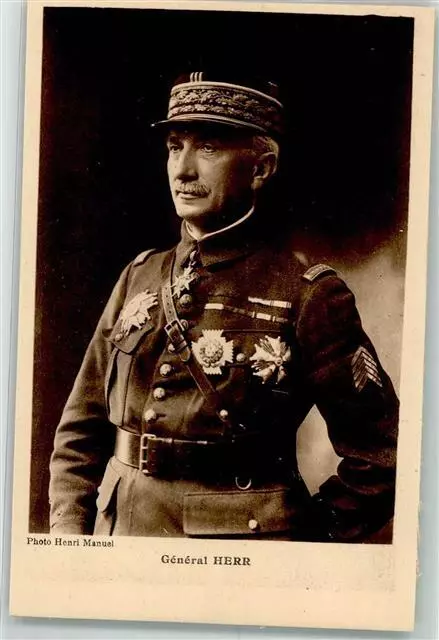 39786812 - Heerfuehrer WK I General Herr mit Uniform und Orden Foto Henri