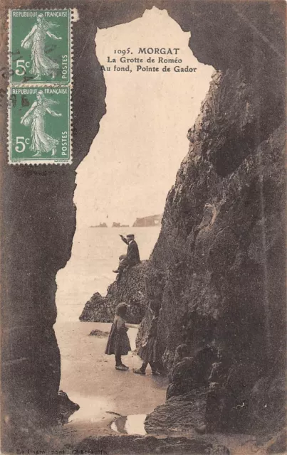 BR92868 morgat la grotte de romeo au fond pointe de gador france