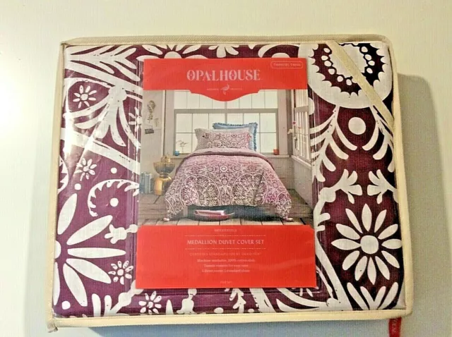 Opalhouse Medallion Twin XL Duvet Cover Set - Purple - Reversible - Brand New