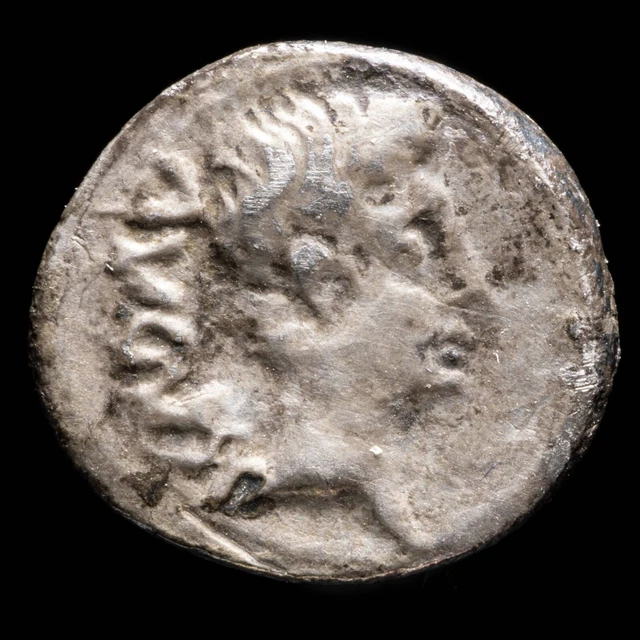 Quinario de Augusto, Emerita Augusta (Mérida) - 14 mm / 1.84 gr.