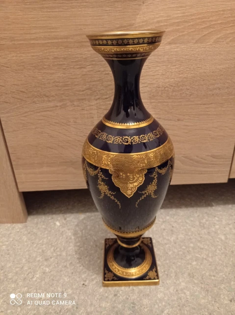Vase En Porcelaine De Limoges