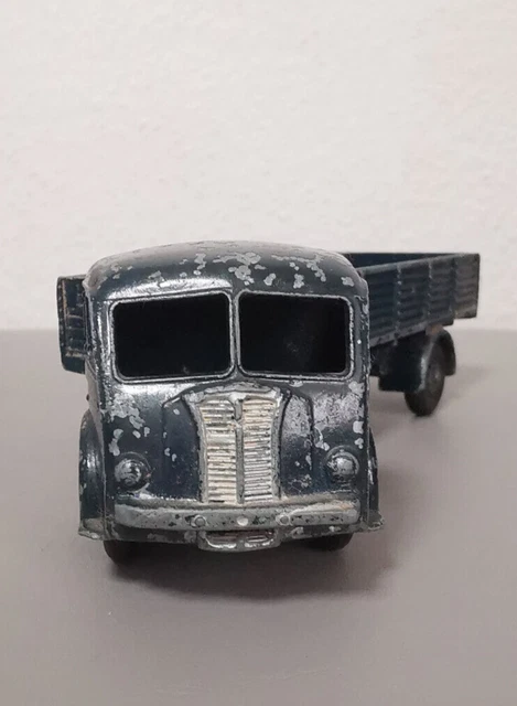 TRÈS ANCIEN DINKY Toys tracteur Panhard et sa remorque jaune made in