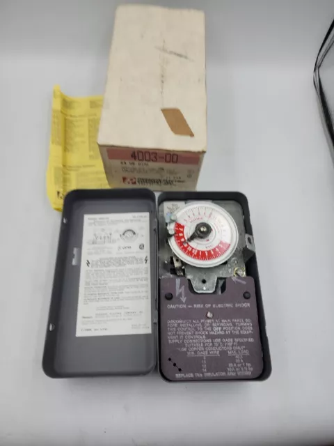AMF Paragon 120/208/277V  24 hour Timer Control 4003-00 w/ Day Skip, etc.