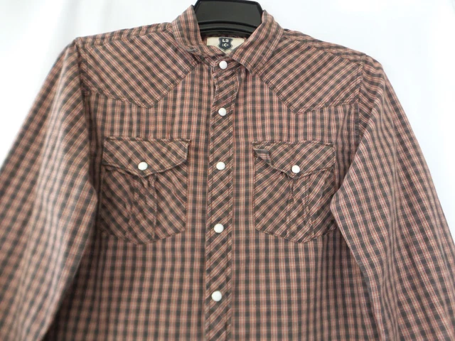 Vtg Levi's western shirt Men's size  S, checkered pearl snap button up long slv