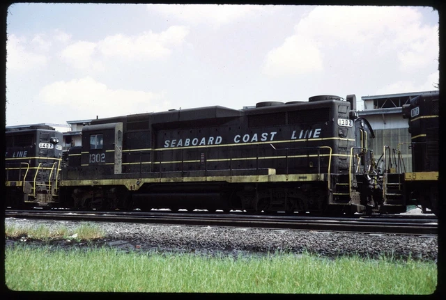 Original Rail Slide - SCL Seaboard Coast Line 1302 Uceta 7-1973 - EMD GP30