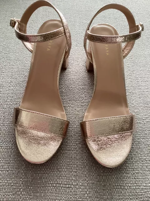Ladies gold sandals size sales 6