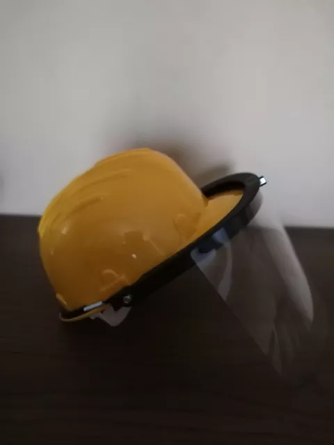 Elmetto casco da lavoro cantiere con visiera trasparente di sicurezza