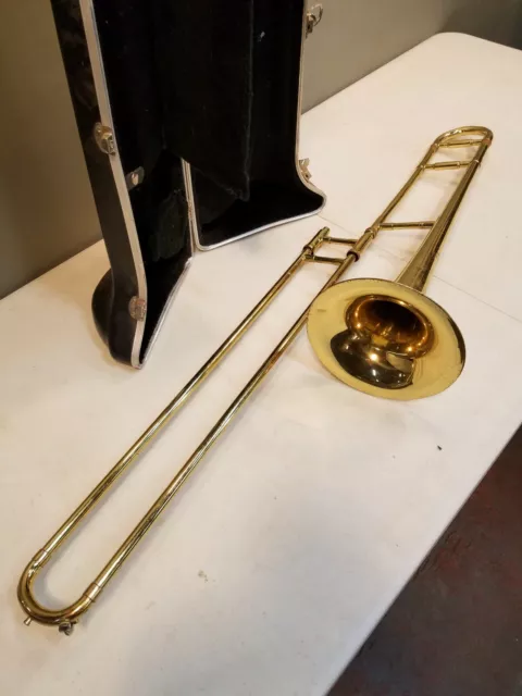 Vintage 1950 Holton by Leblanc TR602 Trombone & Case, S/N 213804, No Mouthpiece 3