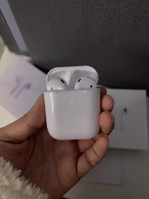White*Apple Airpods ( 2Nd Generation ) With Magsafe Wireless Charging Case