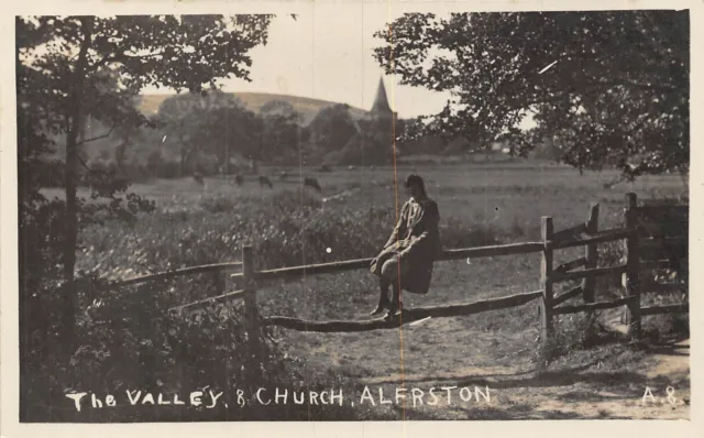 POSTCARD   SUSSEX    ALFRISTON  The  Valley  and Church  Circa  1919  RP