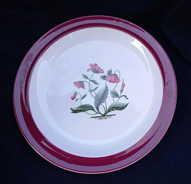 Wedgwood Mayfield Rubis Côté Plaque. Diamètre 17.8cm