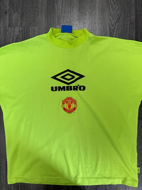 トップス Manchester United UMBRO SHARP KANYE WEST Manchester United UMBRO SHARP KANYE WEST - メルカリ