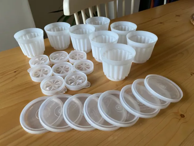 Vintage Tupperware Jelly Moulds x 8 (6cm (h) x 6.5cm (d))