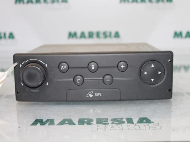P547762 Navigationssystem RENAULT Vel Satis (J) 8200138590