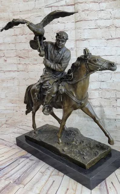Bronze Statue Mann Pferd Adler Jagd Hunter Skulptur Figur Kunst Deko Geschenk