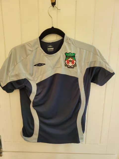 Wrexham FC Umbro Youth Team Training Used Medium Boys