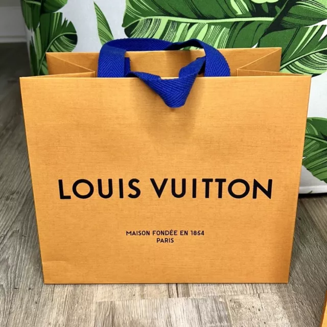 Authentic LOUIS VUITTON Paper Gift Shopping Bag Tote SIZE LARGE 19” X 15” X  4.5”
