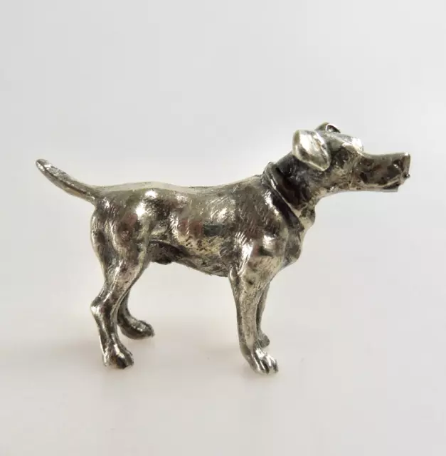 ORIG 835er SILBER HUND MINIATUR VITRINENOBJEKT HÖHE CA. 33 MM LÄNGE CA. 52 MM