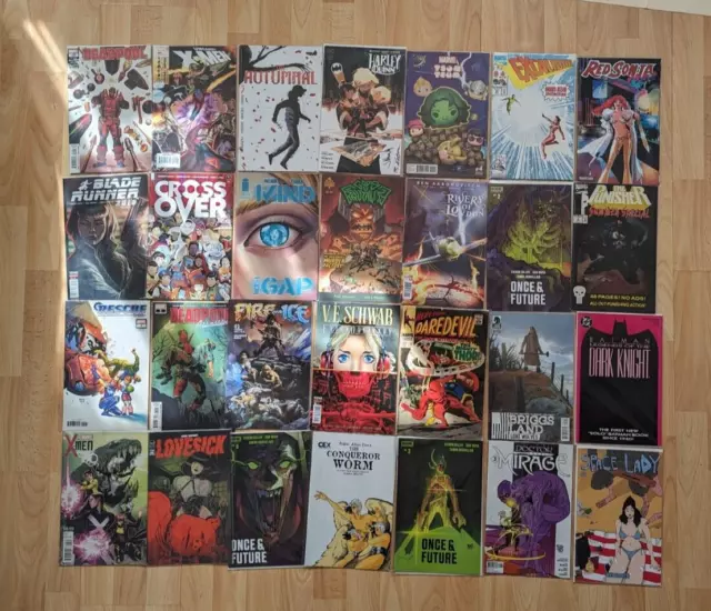 28x Random Comics - Comic Book Issue Bundle Lot Marvel Deadpool DC Batman